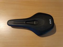 Predám sedlo Fizik Terra Aidon X5, Alloy