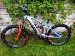 Cube Stereo Hybrid 160 HPC Actionteam