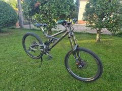 Turner dhr downhill
