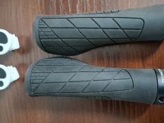 Ergon GA3 gripy, black, L