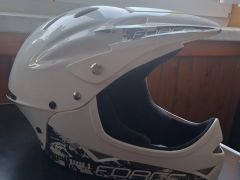 Force downhill fullface prilba