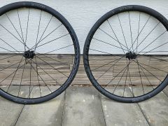 Predám karbónové kolesá bontrager aeolus pro 3 TLR