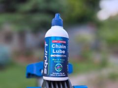 Squirt chain lube