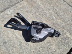 Shimano XT Sl-M8000-11-R radenie, 11-rýchl., pravé