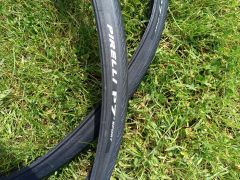 Pirelli P7 Sport 700x32C plášť, kevlar
