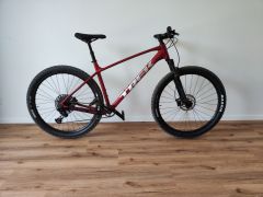 Trek Marlin 8 Crimson 2023