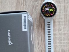 Garmin Forerunner 965 hodinky, Whitestone