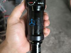 Rock shox Deluxe RT3 210x47.5mm