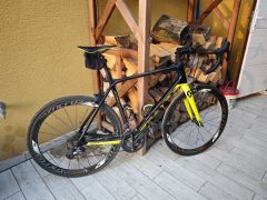 Scott Addict 10 + Syncros RR 1.0