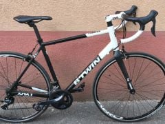 Predám cestný bicykel B-twin Triban,kolesá 28&quot;