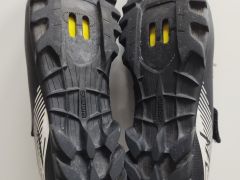 Tretry Shimano Sh-Me200, vel. 41
