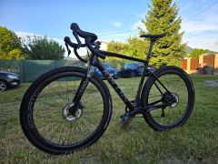 Kellys Soot 90 + Equator Gravel 40C