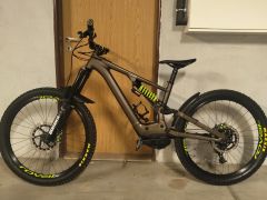 Specialized Turbo Kenevo Expert r.2022 (velk. M/S3)