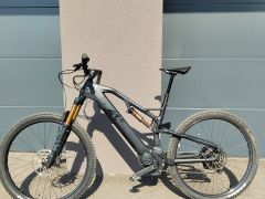 Karbónový Raymond FullRay r.2024 (velk. L )