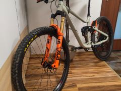 Lee Cougan Fox factory/ Sram GX AXS (velk. M)