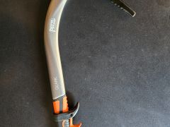Petzl Quark cepín, kladivo, 50 cm, sivá