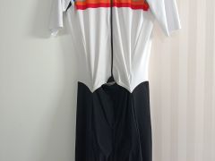 Predam 4x dres Gobik a 1x kombineza Ekoi