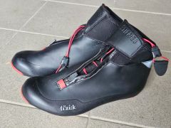 Fizik Tempo Arctica R5