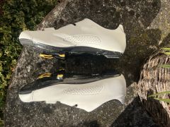 DHB karbonove cestne tretry