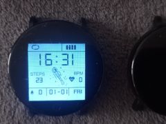 Smart hodinky s integrovanym hrm senzorom