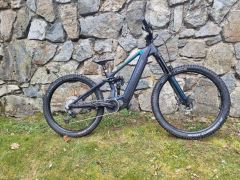 Stevens E-Inception FR 9.7, 725wh 2022 top stav