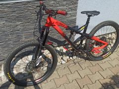 Commencal Meta AM V4 Race