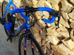 Cestný bicykel