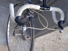 Cestný bicykel