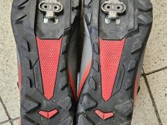 Tretry Shimano Sh-Me301M, veľkosť 45