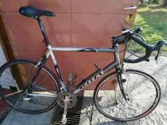 Predam zachovaly cestny bicykel kellys