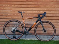 Carbon Gravel Custom 2024, GRX 2x12, veľkosť M (175-185cm), 9,1kg