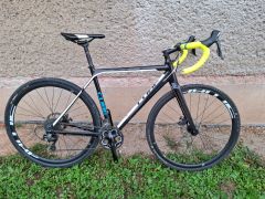 Predám Cube Cross Race 28er/Lko-53cm/2x11, Shimano 105