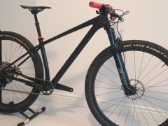 Predam XC raketu velkost 29" vaha 8,40kg.