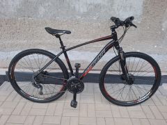 Predám Merida Crossway 300 28 er/Lko-19"-48cm/3x9