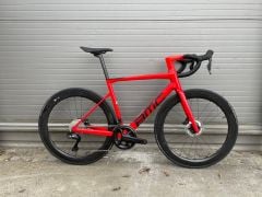 Nové BMC Teammachine SLR O1 Red