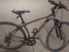 Predám trekový bicykel Kellys Phanatic 10