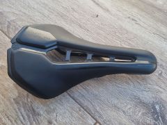 PRO Stealth Performance sedlo 152mm