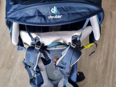 Deuter detský nosič Kid Comfort Pro, modrá