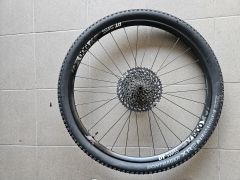 Predné + zadné - DT Swiss X 1900 + Bontrager XR2 29x2,2 + Sram GX 12s 10-50z
