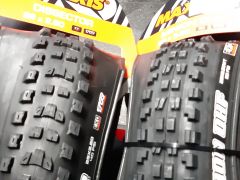 Maxxis DHF + Dissector Nové
