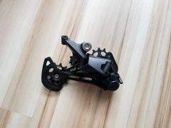 Shimano Deore Rd-M5100 prehadzovačka, 11-kolo, super dlhé ramienko