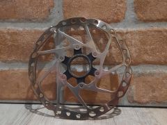 ShimanoSM-RT64-M Priemer 180 mm