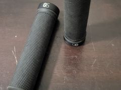 Predám Canyon G5 Grips