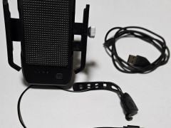 Svetlo,drziak telefonu,powerbanka a zvoncek v jednom