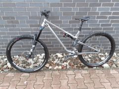 Commencal Meta_gun metal_veľ. L