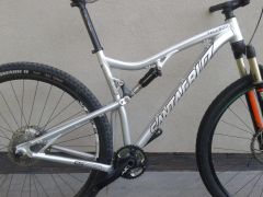 Santa Cruz Tall Boy a KTM  Phinx