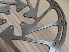 Predam brzdovy kotuc Sram Centerline 200