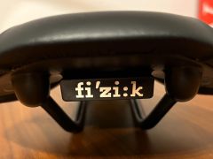 Fizik Antares R5