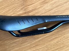 Fizik Antares R5