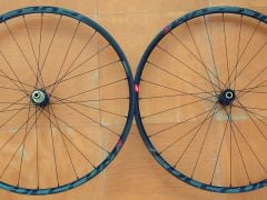 Zapletená kola Fulcrum Red Zone 500 (pár), Shimano Ms12